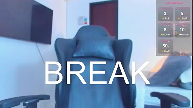 Snapshot of RJBarto chatting on 02.03.26 RJBarto online show from 02.03.26