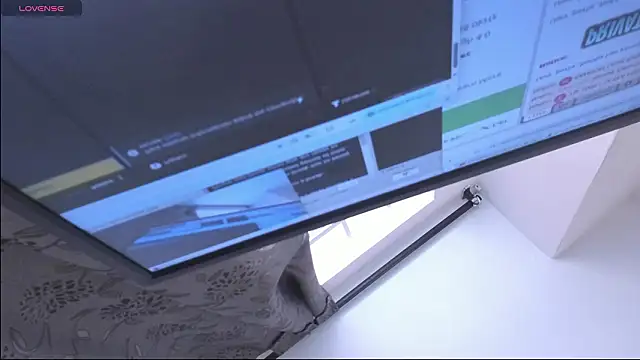 Snapshot of RJBarto chatting on 02.07.26 RJBarto online show from 02.07.26