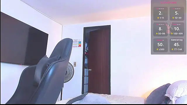 Snapshot of RJBarto chatting on 03.04.26 RJBarto online show from 03.04.26