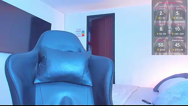 Snapshot of RJBarto chatting on 03.10.26 RJBarto online show from 03.10.26