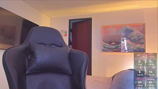 Snapshot of RJBarto chatting on 04.07.26 RJBarto online show from 04.07.26