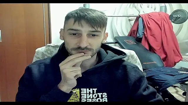 Snapshot of bignosebigcok chatting on 09.30.25 bignosebigcok online show from 09.30.25