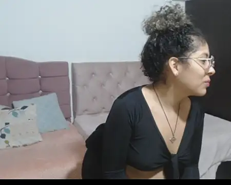 Snapshot of CATTALINAHOT chatting on 02.07.26 CATTALINAHOT online show from 02.07.26