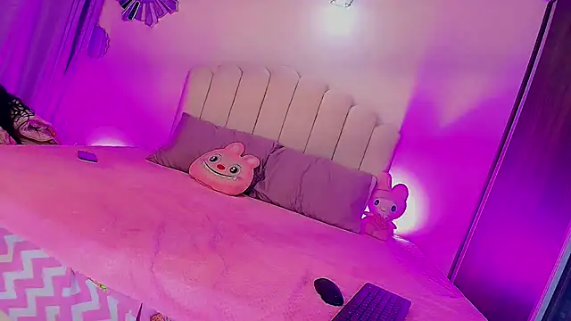 Eboney Hott online show from 11.10.25