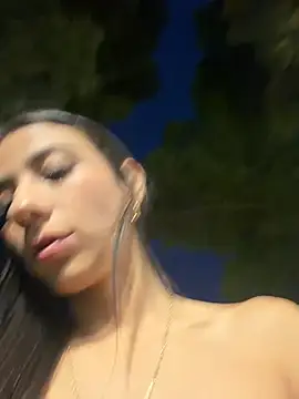 -juicy  online show from 05.10.26