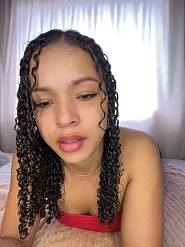 Snapshot of Yasmin777_ chatting on 10.03.25 Yasmin777 online show from 10.03.25
