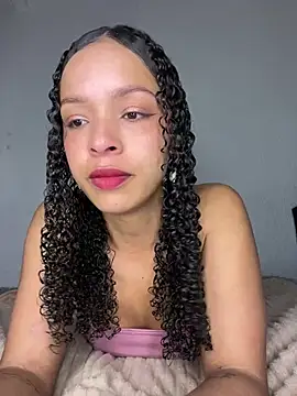 Yasmin777  online show from 02.20.26