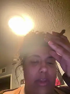 Snapshot of 1n0nlythroat chatting on 01.17.26 1n0nlythroat online show from 01.17.26