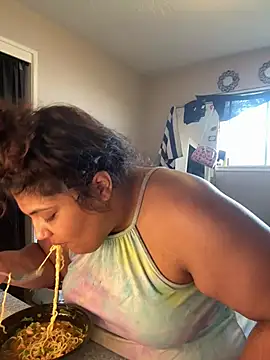 Snapshot of 1n0nlythroat chatting on 02.18.26 1n0nlythroat online show from 02.18.26