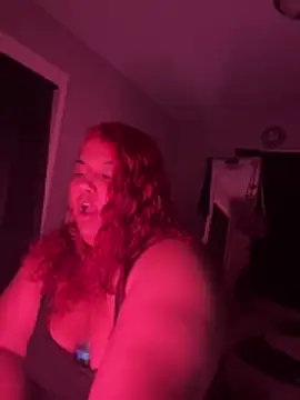 Snapshot of 1n0nlythroat chatting on 03.12.26 1n0nlythroat online show from 03.12.26