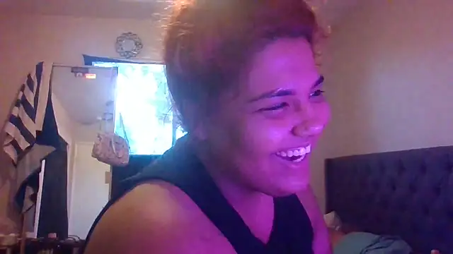 Snapshot of 1n0nlythroat chatting on 04.14.26 1n0nlythroat online show from 04.14.26