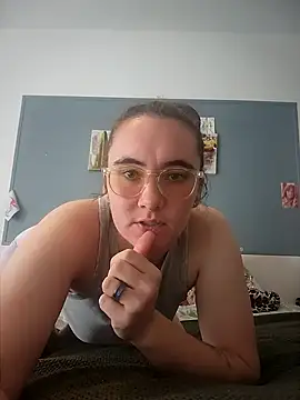 AndHerXO online show from 02.13.26