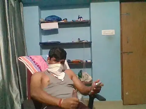 Snapshot of omkarcoll chatting on 11.03.25 omkarcoll online show from 11.03.25