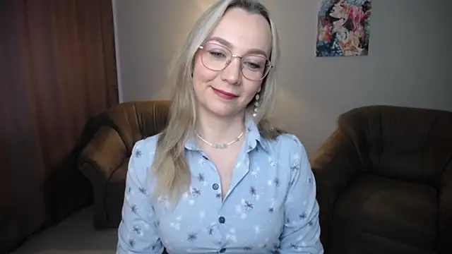 Snapshot of Ava_Elior chatting on 05.04.26 Ava Elior online show from 05.04.26