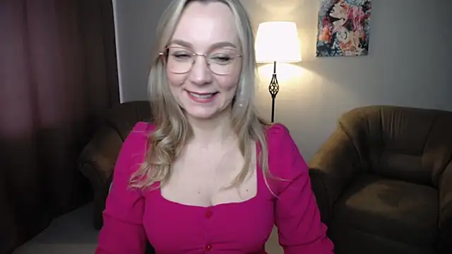 Snapshot of Ava_Elior chatting on 05.05.26 Ava Elior online show from 05.05.26