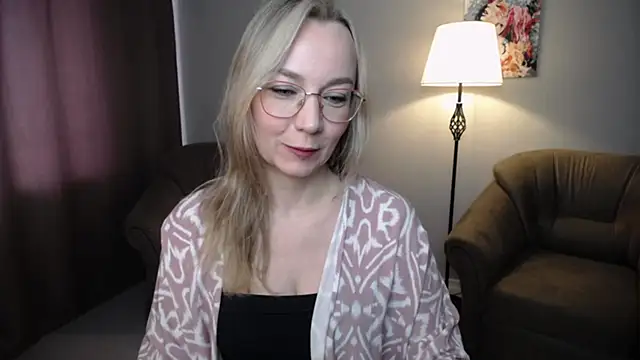 Snapshot of Ava_Elior chatting on 05.24.26 Ava Elior online show from 05.24.26