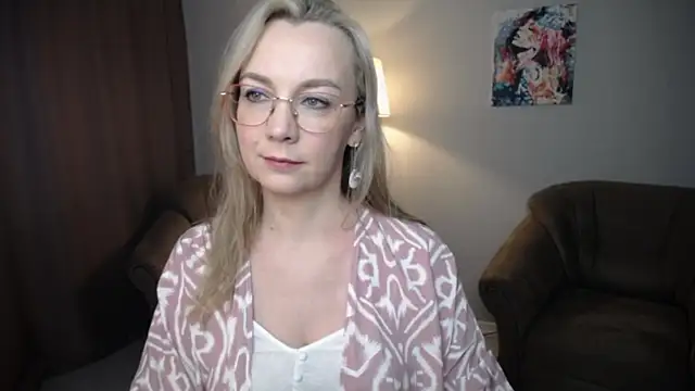 Snapshot of Ava_Elior chatting on 05.26.26 Ava Elior online show from 05.26.26