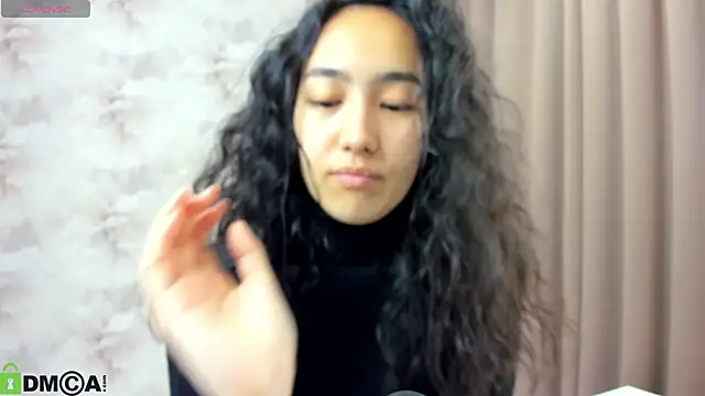 FlirtyAura online show from 10.02.25