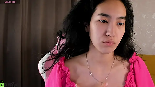 FlirtyAura online show from 12.16.25