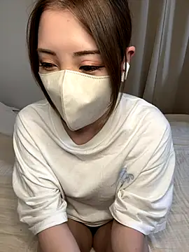 Snapshot of _Kaori chatting on 10.13.25  Kaori online show from 10.13.25