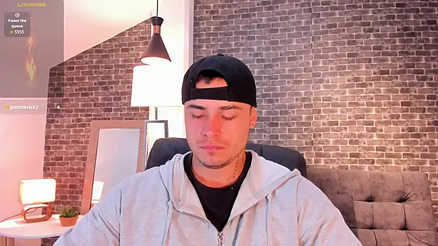 connorsmiith online show from 10.13.25