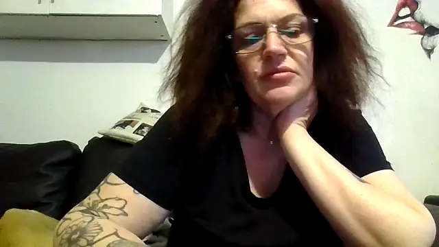 Snapshot of RubyyRosee chatting on 04.20.26 RubyyRosee online show from 04.20.26