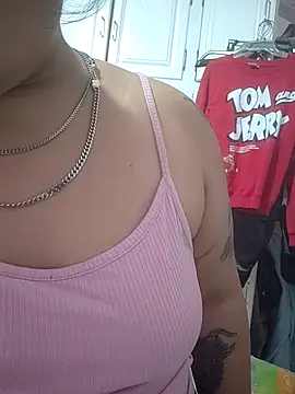 Snapshot of Lovelyrainn chatting on 10.28.25 Lovelyrainn online show from 10.28.25