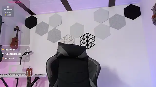 Susanahendrix online show from 07.28.26