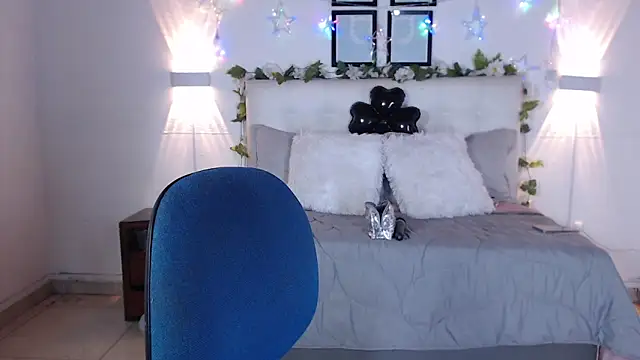 Megan 05  online show from 03.10.26