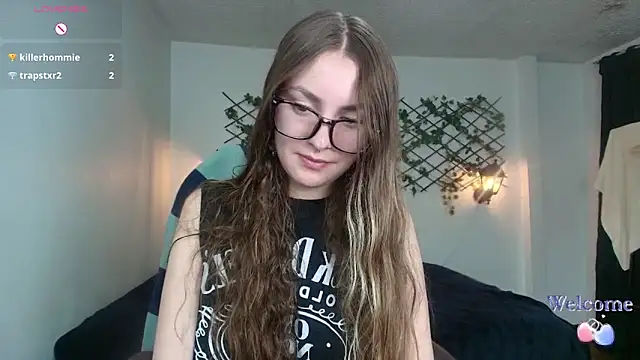 velvet  moon online show from 04.05.26