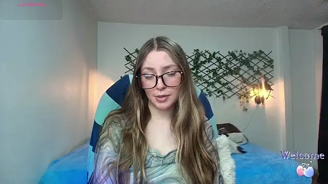 velvet  moon online show from 04.07.26