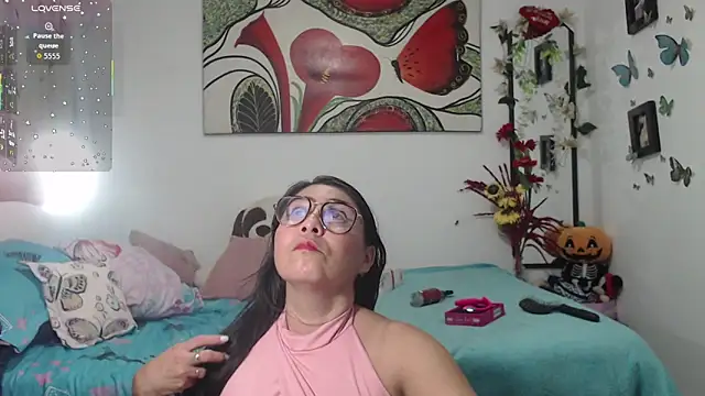 anii mantilla online show from 02.28.26