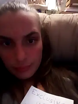 Snapshot of Ittoxx99 chatting on 10.09.25 Ittoxx99 online show from 10.09.25