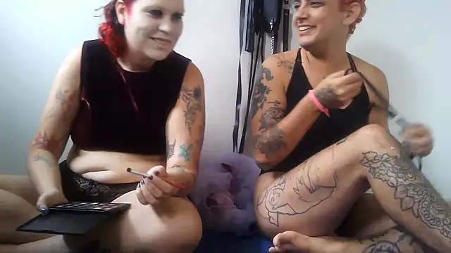 Snapshot of ttransviado chatting on 10.02.25 ttransviado online show from 10.02.25