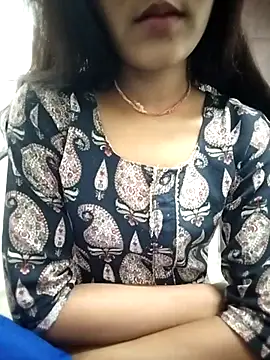 Snapshot of Naina_04 chatting on 09.13.25 Naina 04 online show from 09.13.25