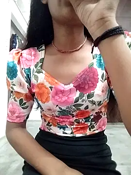 Snapshot of Naina_04 chatting on 10.02.25 Naina 04 online show from 10.02.25