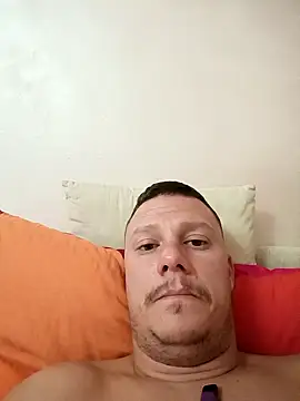 Snapshot of Aries-1990 chatting on 09.24.25 Aries-1990 online show from 09.24.25