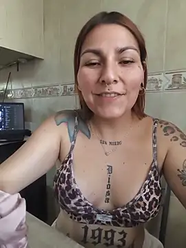 Snapshot of xjuanaxmaldadxxx chatting on 06.06.26 xjuanaxmaldadxxx online show from 06.06.26