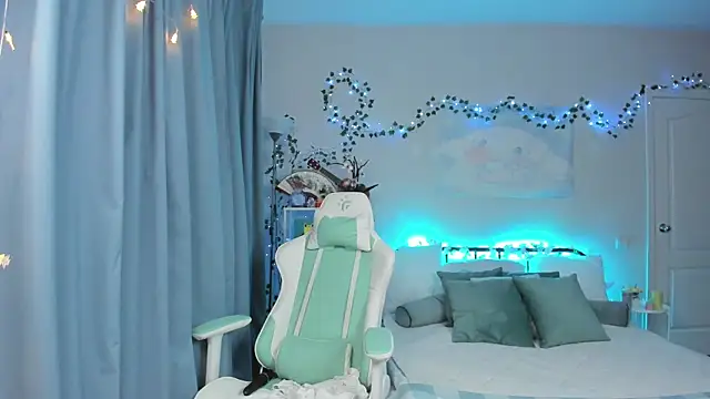 Snapshot of Zoe_Vee chatting on 03.01.26 Zoe Vee online show from 03.01.26