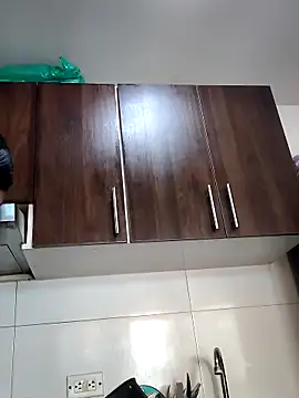 Megara 25 online show from 10.22.25