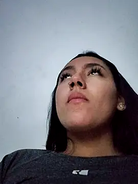 Megara 25 online show from 11.17.25