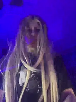 Akira-ivy online show from 09.21.25