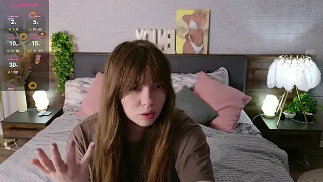 Snapshot of Moon__Bunny chatting on 05.16.26 Moon Bunny online show from 05.16.26