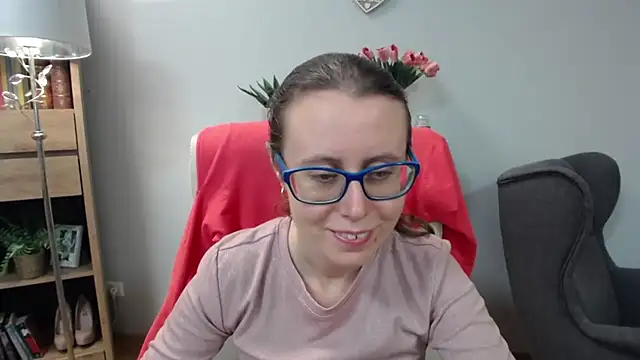 Snapshot of sweetxLizzy chatting on 04.23.26 sweetxLizzy online show from 04.23.26