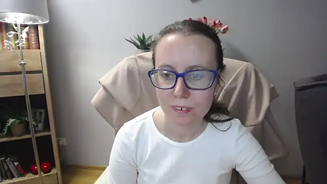 Snapshot of sweetxLizzy chatting on 04.29.26 sweetxLizzy online show from 04.29.26