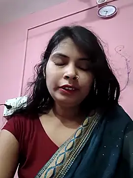 Snapshot of snighdha chatting on 09.29.25 snighdha online show from 09.29.25