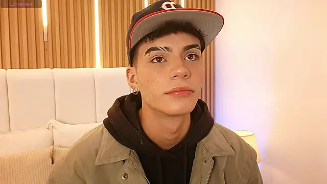 Snapshot of Dulcey_ chatting on 03.17.26 Dulcey online show from 03.17.26