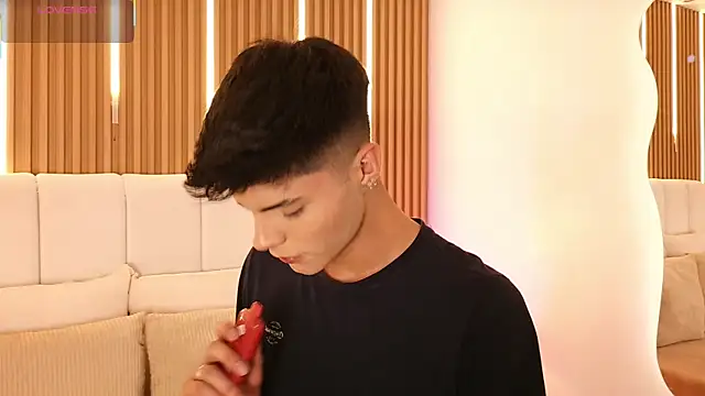 Snapshot of Dulcey_ chatting on 04.12.26 Dulcey online show from 04.12.26