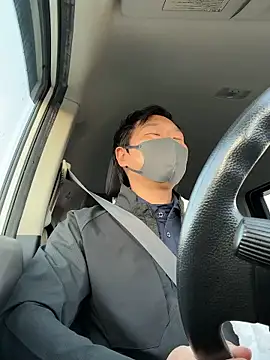 Snapshot of koukou322 chatting on 10.27.25 koukou322 online show from 10.27.25