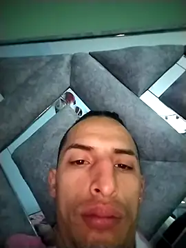 Snapshot of Dani22cmhot chatting on 11.03.25 Dani22cmhot online show from 11.03.25